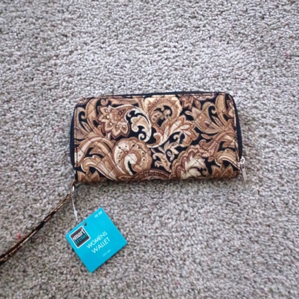 Brand new Gold Pasley Wristlet